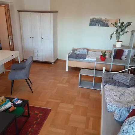Apartmán Neu Renovierte Ferienwohnung In Krems *