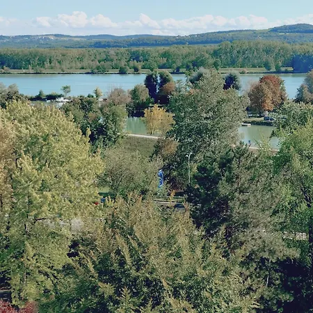 Neu Renovierte Ferienwohnung In Krems * Kremže